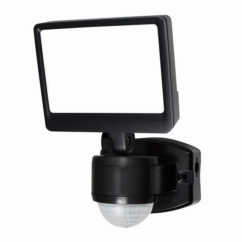 朝日電器（ELPA）　防雨センサーライト（コンセント式）　【品番：ESL-SS421AC】