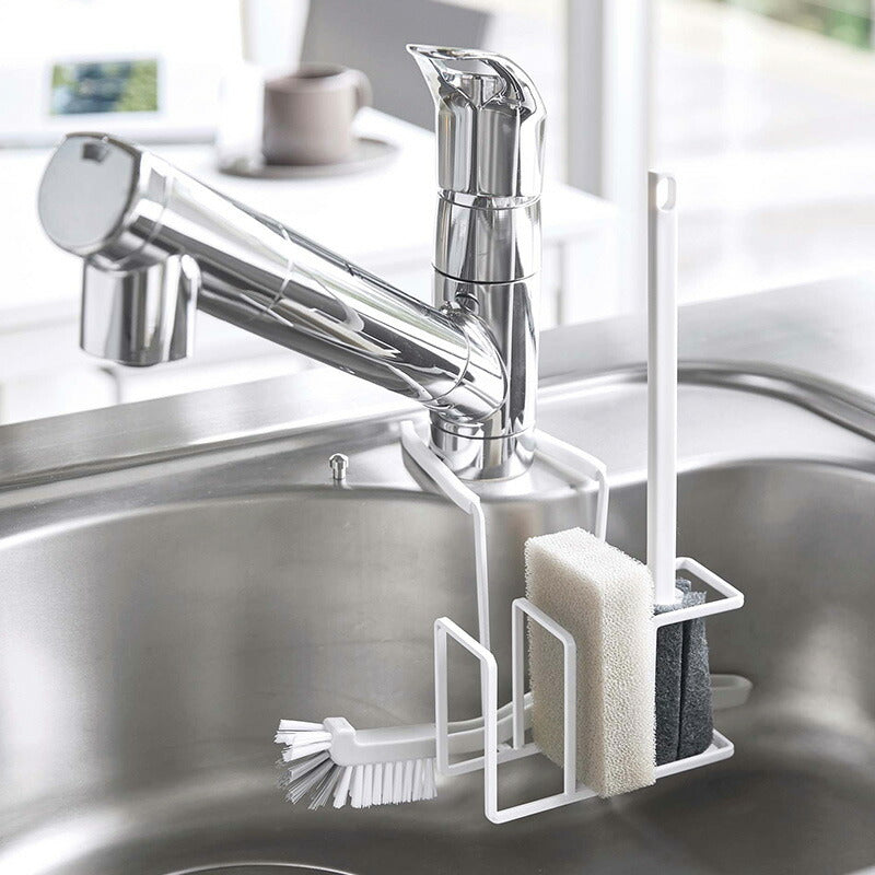 山崎実業 蛇口にかけるスポンジ&ブラシホルダー タワー ホワイト 4903208050807 【品番：05080】●