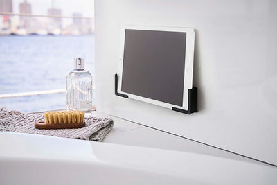 山崎実業 マグネットバスルームタブレットホルダー タワー ブラック 4903208049825 【品番：04982】