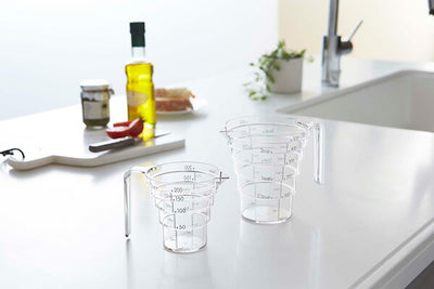 山崎実業 段々計量カップ レイヤー 500ML クリア 4903208025478 【品番：02547】