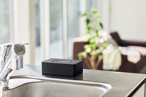 山崎実業 マグネットウェットシートホルダー タワー ブラック 4903208053150 【品番：05315】●