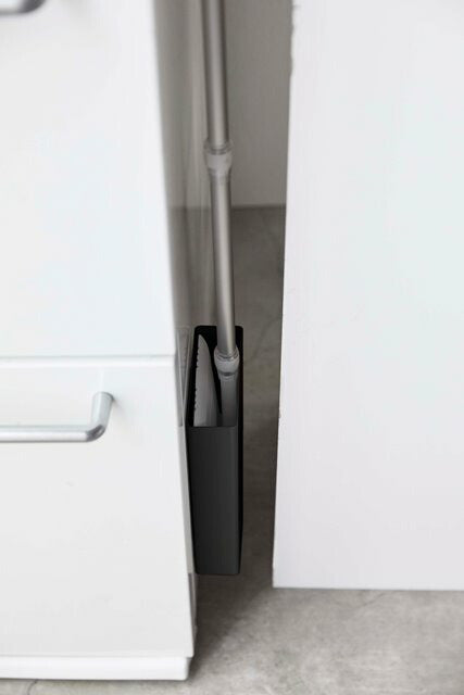 山崎実業　マグネットフローリングワイパースタンド タワー　ブラック　【品番：05388】