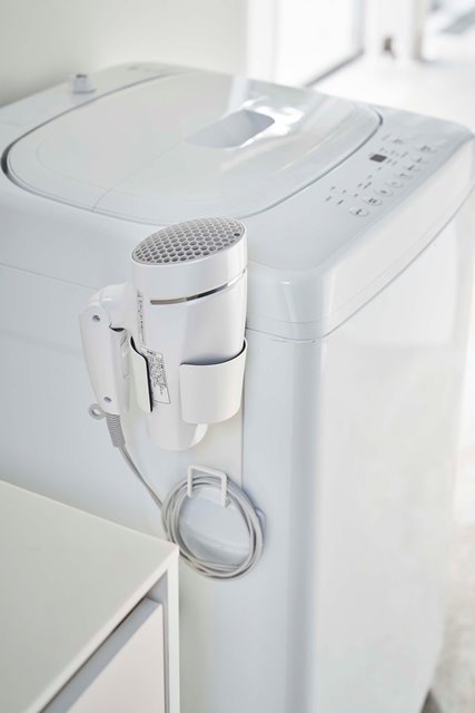山崎実業　マグネットドライヤーホルダー タワー　ホワイト　【品番：05391】