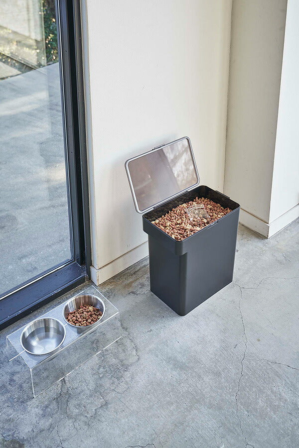 山崎実業 密閉米びつ タワー 10kg 計量カップ付 ブラック 4903208054249 【品番：05424】●