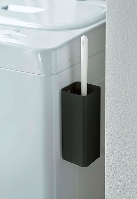 山崎実業　マグネットハンディーモップホルダー タワー　ブラック　【品番：05448】