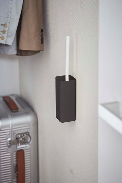 山崎実業　マグネットハンディーモップホルダー タワー　ブラック　【品番：05448】