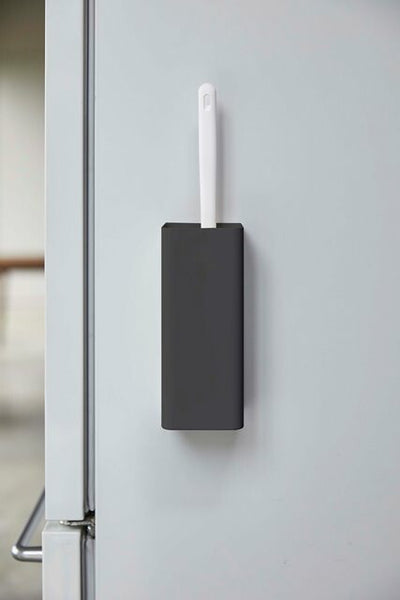 山崎実業　マグネットハンディーモップホルダー タワー　ブラック　【品番：05448】