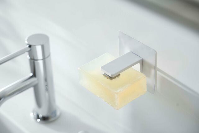 山崎実業　フィルムフック マグネット石鹸ホルダー タワー　ホワイト　【品番：05489】