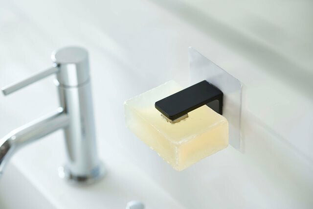 山崎実業　フィルムフック マグネット石鹸ホルダー タワー　ブラック　【品番：05490】