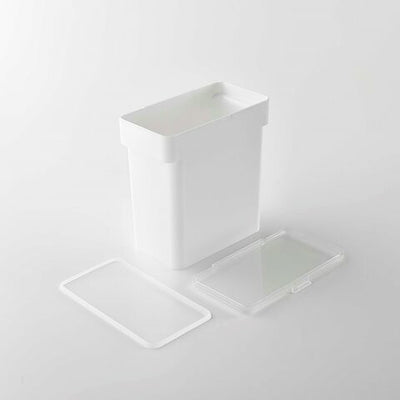 山崎実業　密閉袋ごとペットフードストッカー タワー 3kg 計量カップ付　ホワイト　【品番：05613】