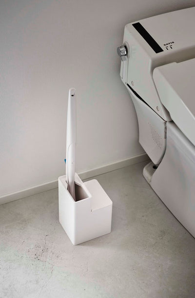 山崎実業 替えブラシ収納付き流せるトイレブラシスタンド タワー ホワイト 4903208057226 【品番：05722】