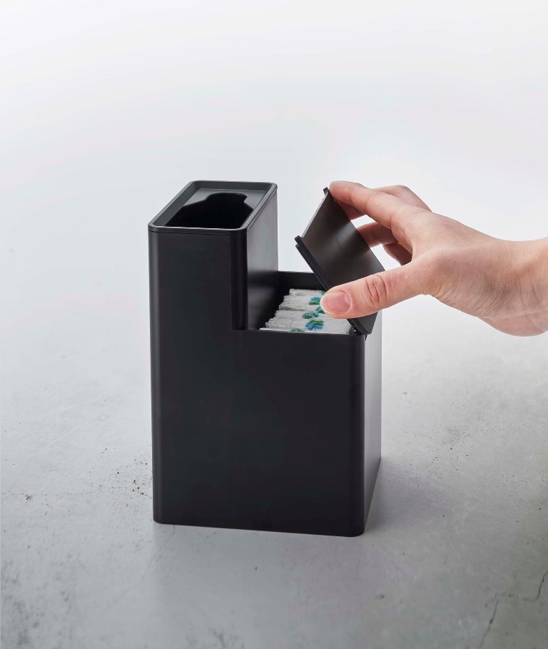 山崎実業 替えブラシ収納付き流せるトイレブラシスタンド タワー ブラック 4903208057233 【品番：05723】