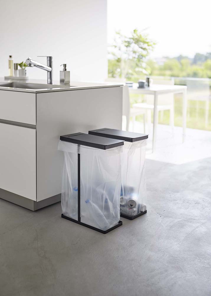 山崎実業　スリム蓋付き分別ゴミ袋ホルダー タワー 45L 2個組　ブラック　【品番：06185】