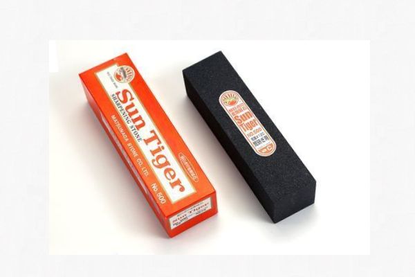 松永トイシ　金剛砥石　C角 朝日虎印 No.500 2丁掛け　【品番：4963188121003】