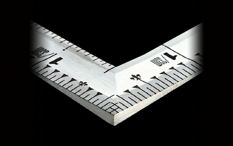 シンワ測定　曲尺角厚 シルバー 1尺6寸 裏面角目 内ぴた鶴亀　【品番：10340】