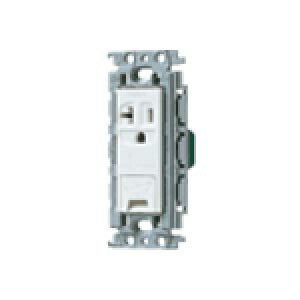 パナソニック　15A・20A兼用埋込アースターミナル付接地コンセント（絶縁枠付）（ホワイト）　【品番：WTF19314WK】