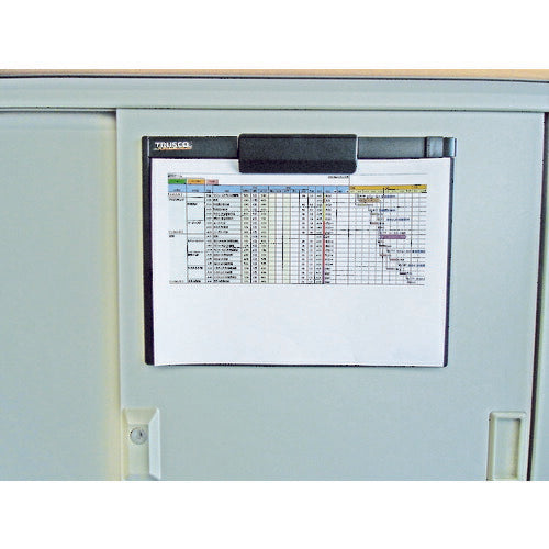 トラスコ中山（TRUSCO）　ペンホルダー付クリップボード（マグネット付） A4縦 黒　【品番：TCBM-A4E-BK】