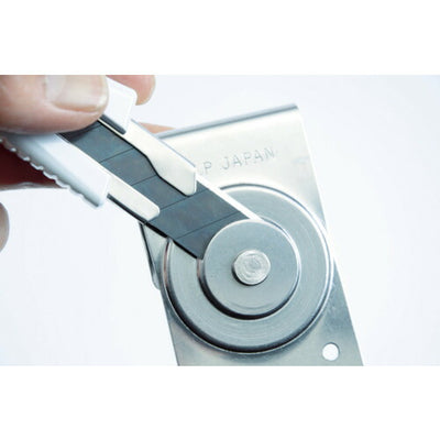 【メール便対応】トラスコ中山（TRUSCO）　折刃ガイド付カッターケース 80×150　【品番：TCH-150】